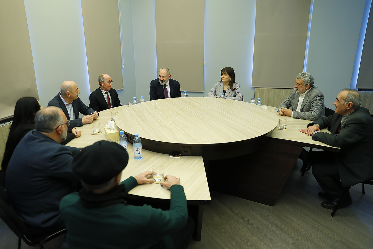 Վարչապետը հանդիպել է Հանրային հեռարձակողի խորհրդի անդամներին