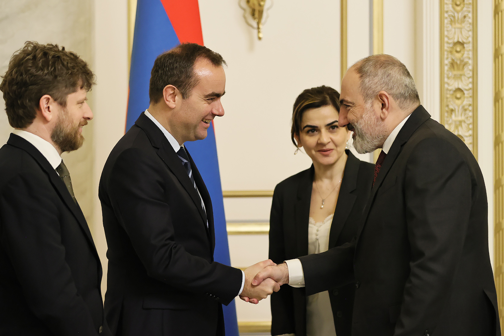 Վարչապետ Փաշինյանն ընդունել է Ֆրանսիայի զինված ուժերի նախարար Սեբաստիան Լըկորնյուին