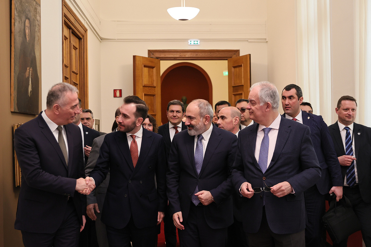 Նիկոլ Փաշինյանը հանդիպել է Հունաստանի խորհրդարանի նախագահի և Հայաստան-Հունաստան խորհրդարանական բարեկամական խմբի անդամների հետ