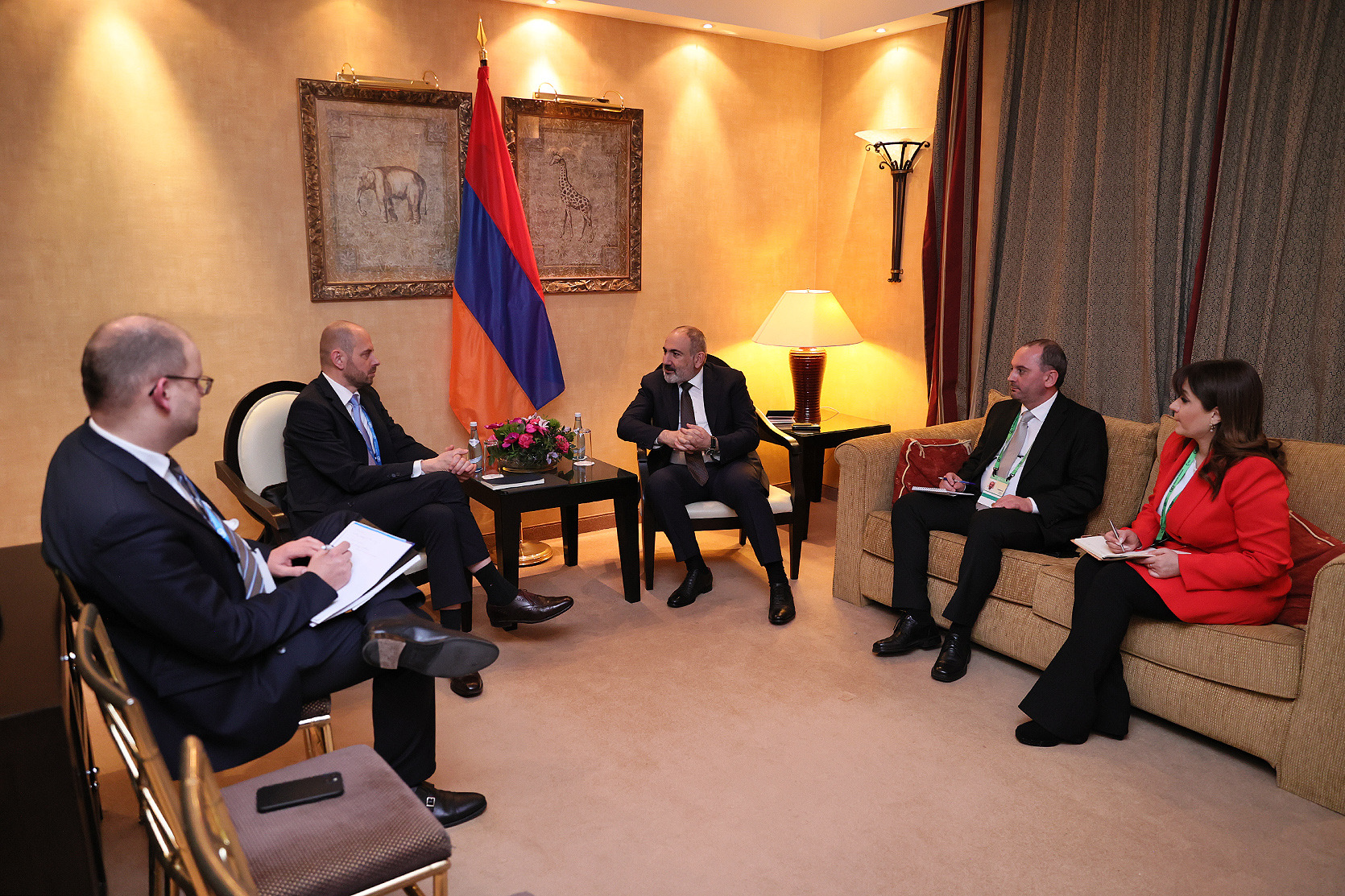 Վարչապետը «Սիմենս էներջի» ընկերության գործադիր տնօրենի հետ քննարկել է կանաչ ջրածնային էներգիայի ոլորտում համագործակցության հեռանկարները
