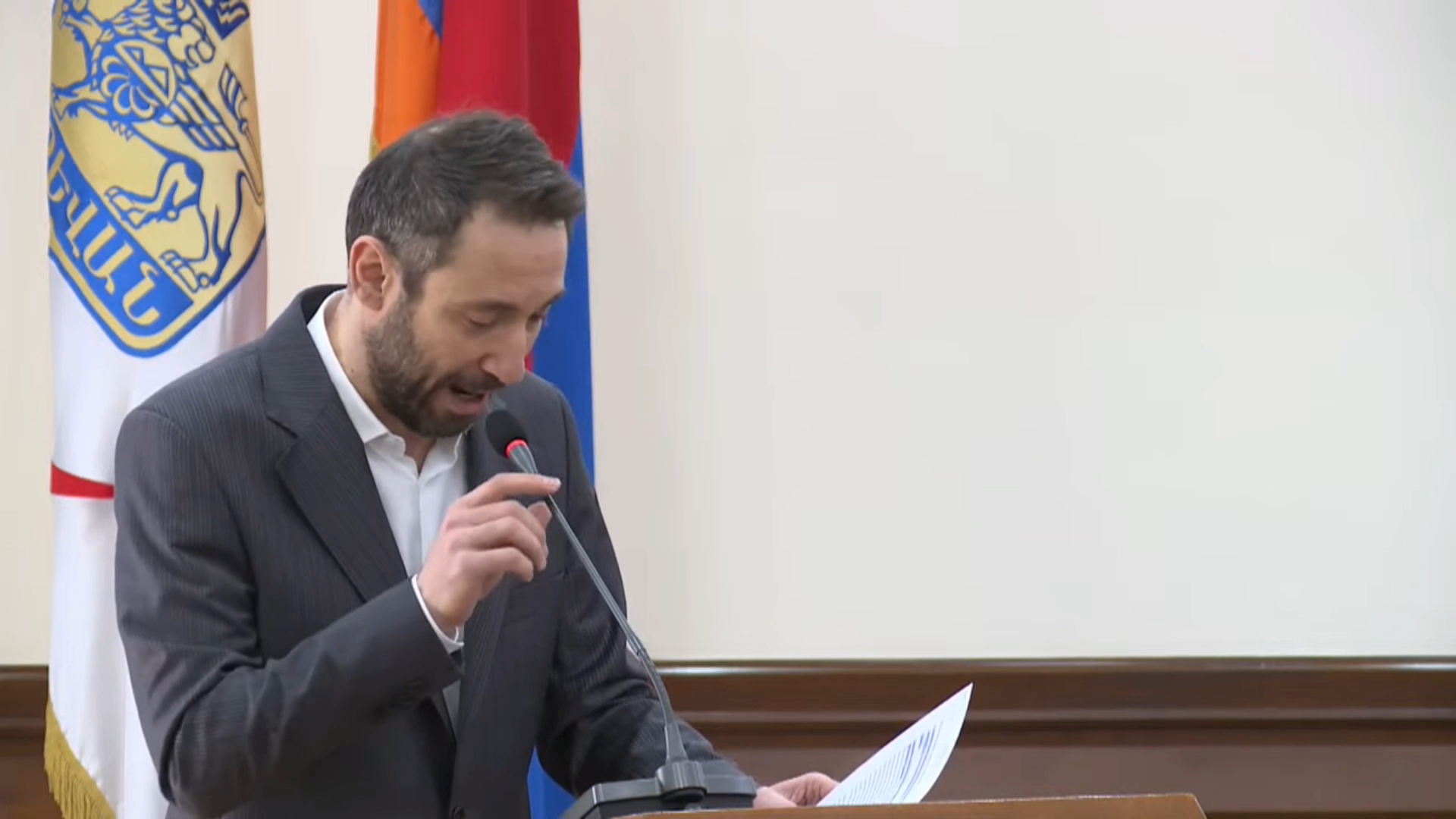 Ավագանու արտահերթ նիստում մանդատներից զրկվեցին ընդդիմադիր 3 անդամներ