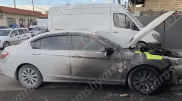 Արտակարգ դեպք՝ Երևանում․ 41-ամյա տղամարդը ձեռքերով և ոտքերով հարվածներ է հասցրել ավտոտեխսպասարկման կետի աշխատակցին, այնուհետև հրկիզել կայանված «Honda»-ն