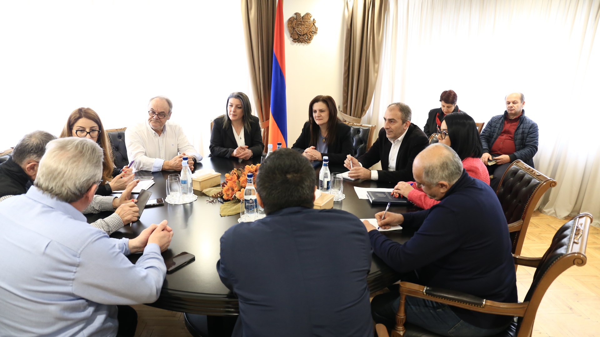 Էկոնոմիկայի նախարարի տեղակալն ընդունել է Ֆրանսիայի Աղսո համայնքի ղեկավար Բրունո Բեթնոյի գլխավորած պատվիրակությանը