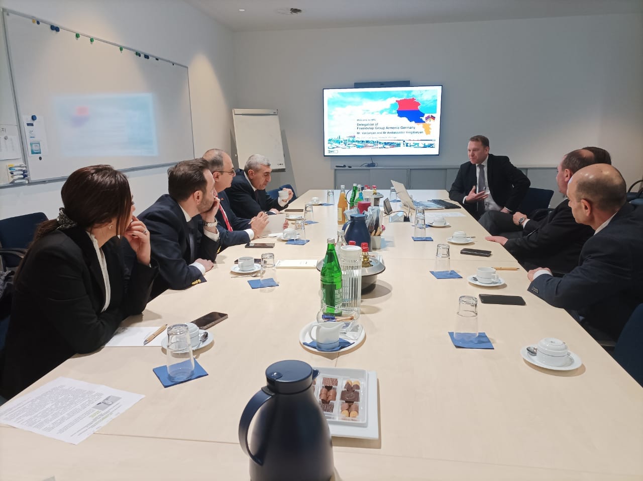 ՀՀ Ազգային ժողովի պատվիրակությունը Գերմանիա կատարած այցի շրջանակներում հանդիպումներ է ունեցել Համբուրգի գործարարների հետ