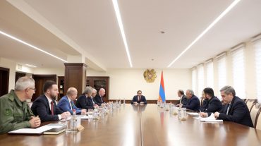 Սուրեն Պապիկյանը նախագահել է Վազգեն Սարգսյանի ծննդյան 65-ամյակի հոբելյանական միջոցառումներ անցկացնելու նպատակով ստեղծված միջգերատեսչական հանձնաժողովի անդրանիկ նիստը