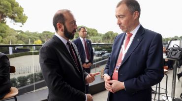 Արարատ Միրզոյանը քննարկում է ունեցել Տոյվո Կլաարի հետ