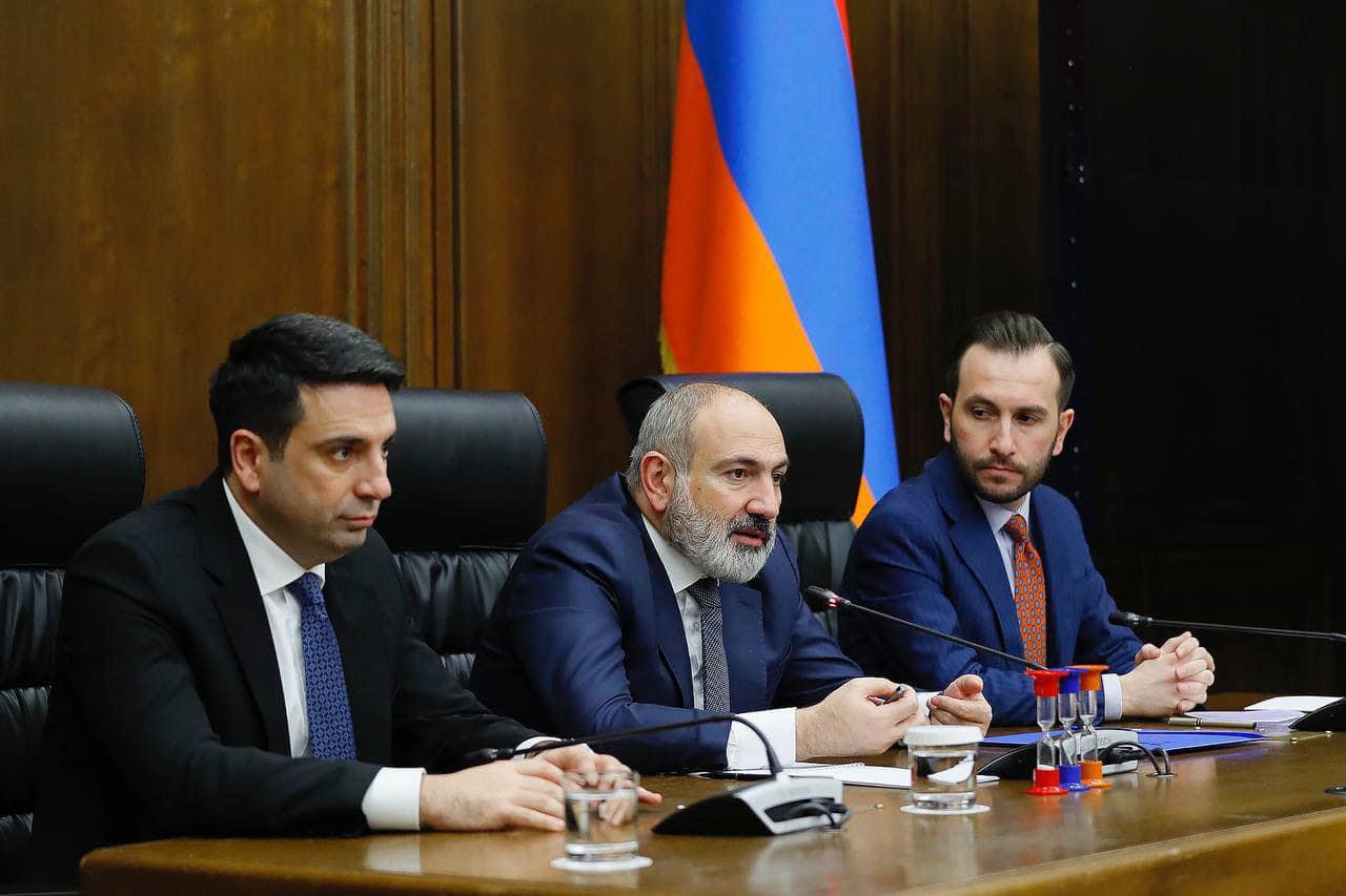 Նիկոլ Փաշինյանը հանդիպել է ՀՀ ԱԺ «Քաղաքացիական պայմանագիր» խմբակցության հետ