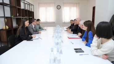 Կոռուպցիայի դեմ պայքարի ընթացքը Կարեն Կարապետյանը քննարկել է ՀՀ քաղհասարակության կազմակերպությունների հակակոռուպցիոն կոալիցիայի ներկայացուցիչների հետ
