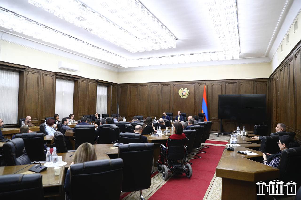 ԱԺ-ում տեղի է ունեցել «Քաղաքացիական պայմանագիր» խմբակցության նիստ