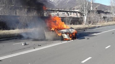 Վանաձորում այրվել է ավտոմեքենա