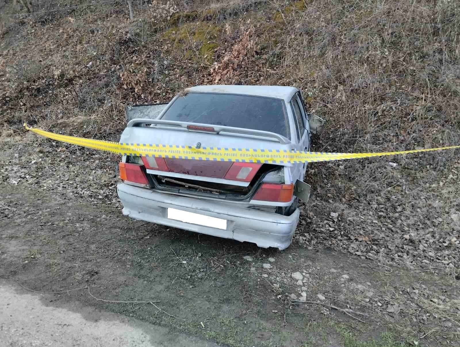 Իջևան-Նոյեմբերյան ավտոճանապարհին «VAZ» մակնիշի ավտոմեքենան դուրս է եկել ճանապարհի երթևեկելի հատվածից և հարվածել ճամփեզրյա հողաթմբին․ կա տուժած