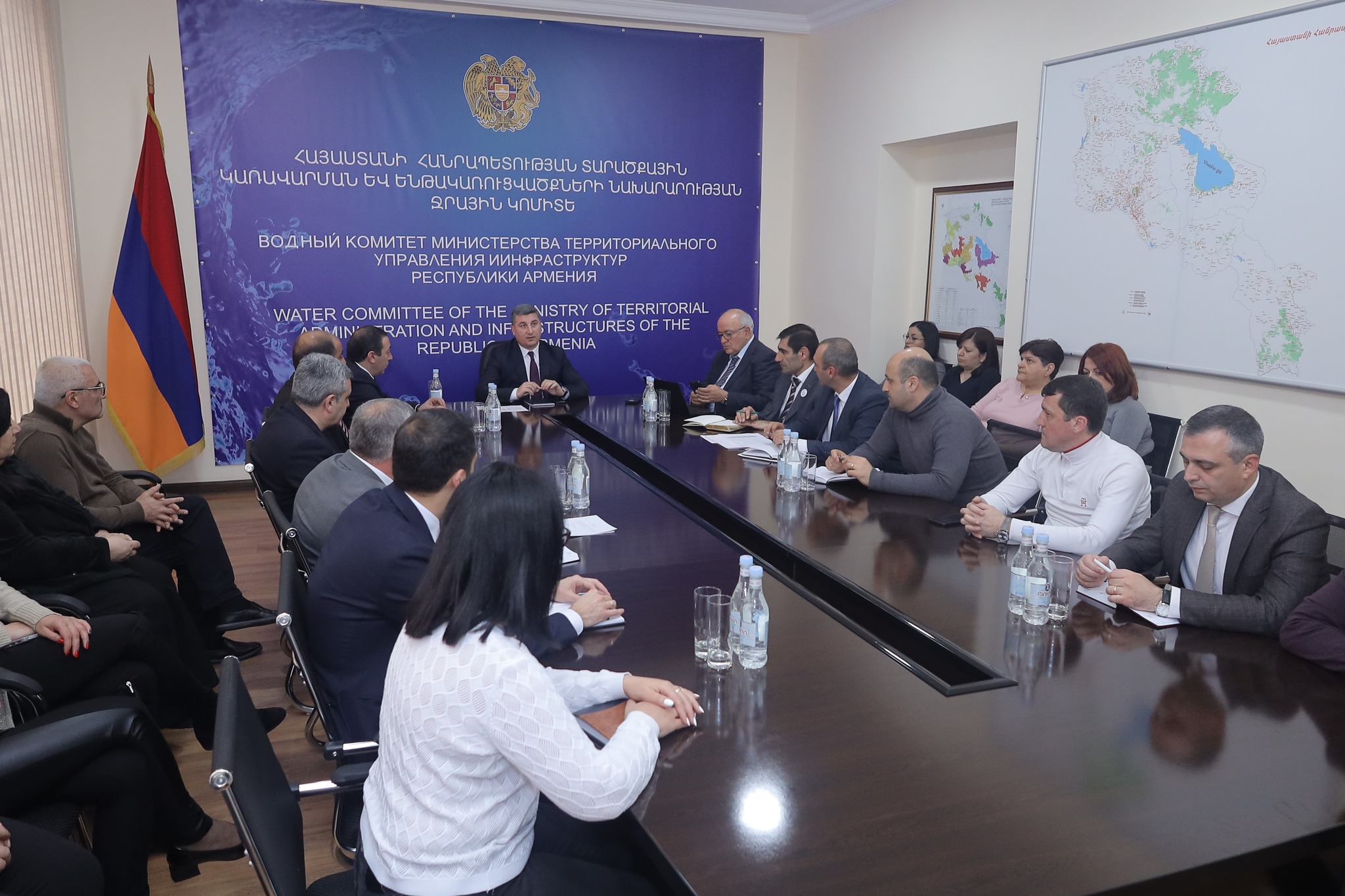 Գնել Սանոսյանն այցելել է Ջրային կոմիտե