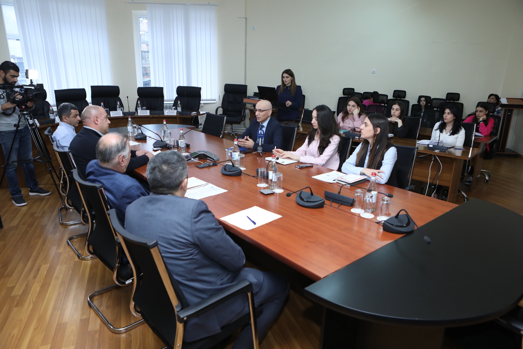 ՄՊՀ-ում քննարկում է տեղի ունեցել էլեկտրաէներգետիկական ոլորտում գործունեություն իրականացնող տնտեսավարողների հետ