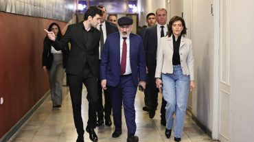 Վարչապետը տիկնոջ հետ Համազգային թատրոնում ներկա է գտնվել «…և նորից Գարուն» ներկայացմանը