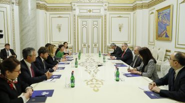 Վարչապետն ընդունել է Ֆրանսիա-Հայաստան միջխորհրդարանական բարեկամական խմբի նախագահի գլխավորած պատվիրակությանը