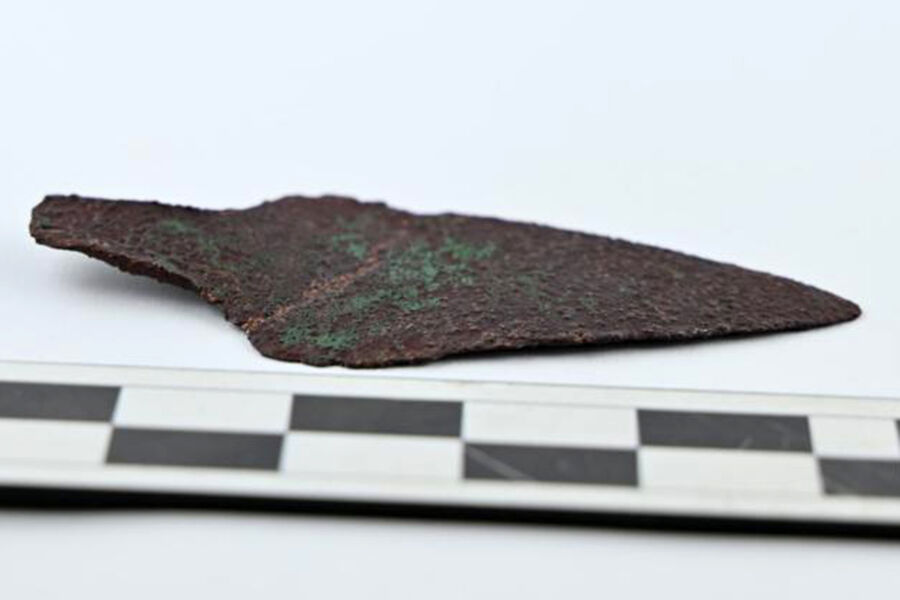 Հնագետները հայտնաբերել են բրոնզեդարյան էլիտար մարտիկի հազվագյուտ դաշույն