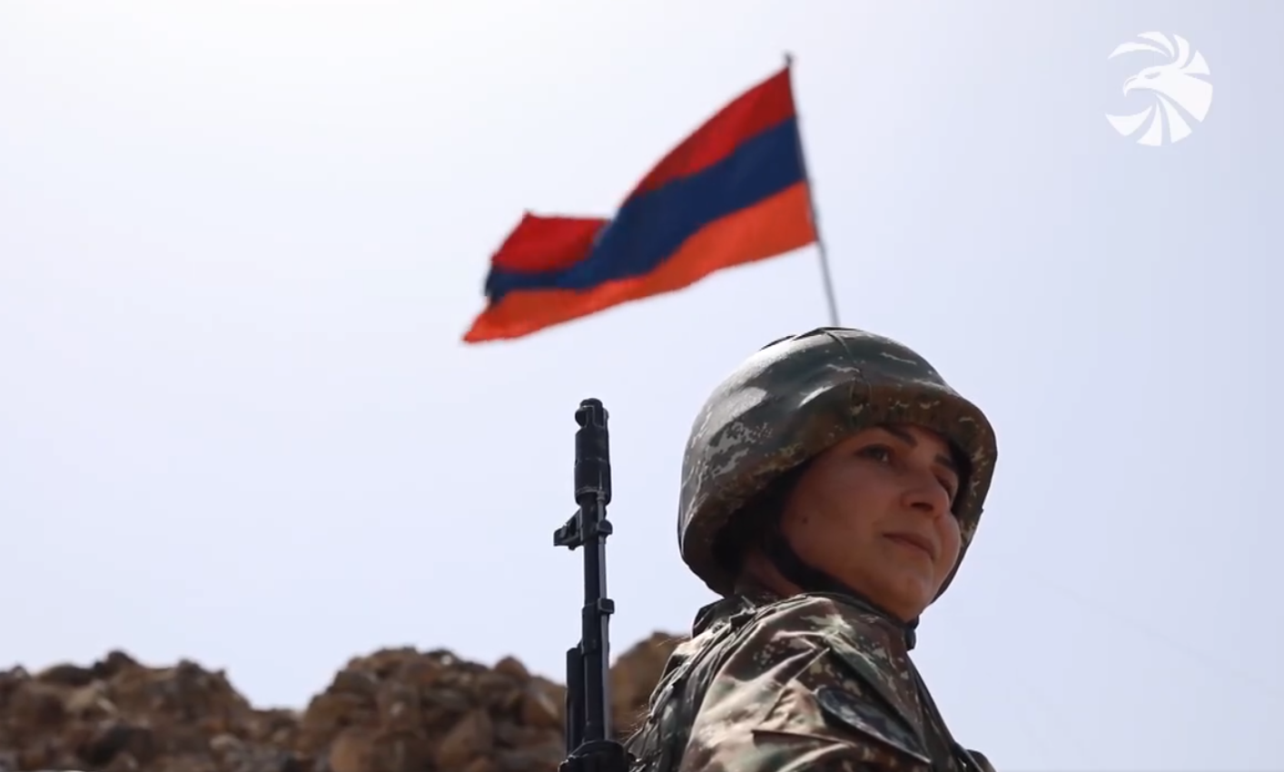Կանայք` Հայաստանի Հանրապետության բանակում