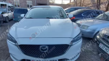 Գյումրիում Mazda-ով վրաերթի են ենթարկվել անչափահաս տղան ու աղջիկը