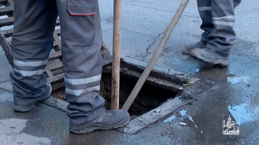 Փողոցներում անձրևաջրերի կուտակումներից խուսափելու նպատակով շարունակվում են հեղեղատար համակարգերի մաքրման աշխատանքները