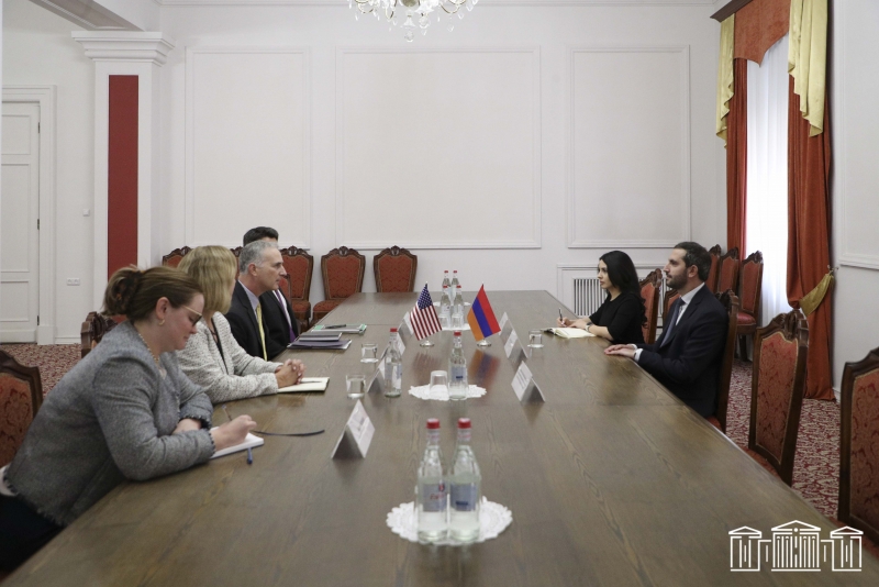 Ռուբեն Ռուբինյանն ընդունել է ԱՄՆ պետական դեպարտամենտի Կովկասի բանակցությունների հարցերով ավագ խորհրդական Լուիս Բոնոյին