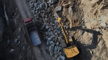 Այս պահին շինարարական աշխատանքներ են ընթանում Հ-70, Մ-6-Աթան ավտոճանապարհի մի հատվածում