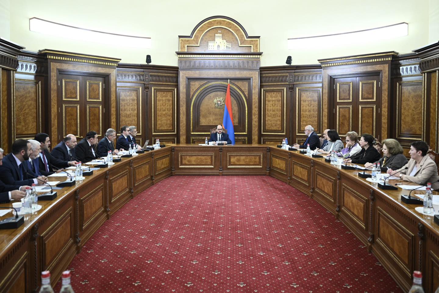 Արայիկ Հարությունյանի գլխավորությամբ տեղի է ունեցել Ազգային փոքրամասնությունների հարցերով խորհրդի արտահերթ նիստը
