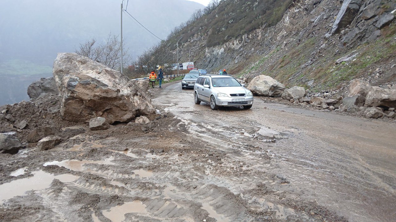 Տաթև-Գորիս և Տաթև-Լծեն ավտոճանապարհներն արդեն երկկողմանի երթևեկելի են