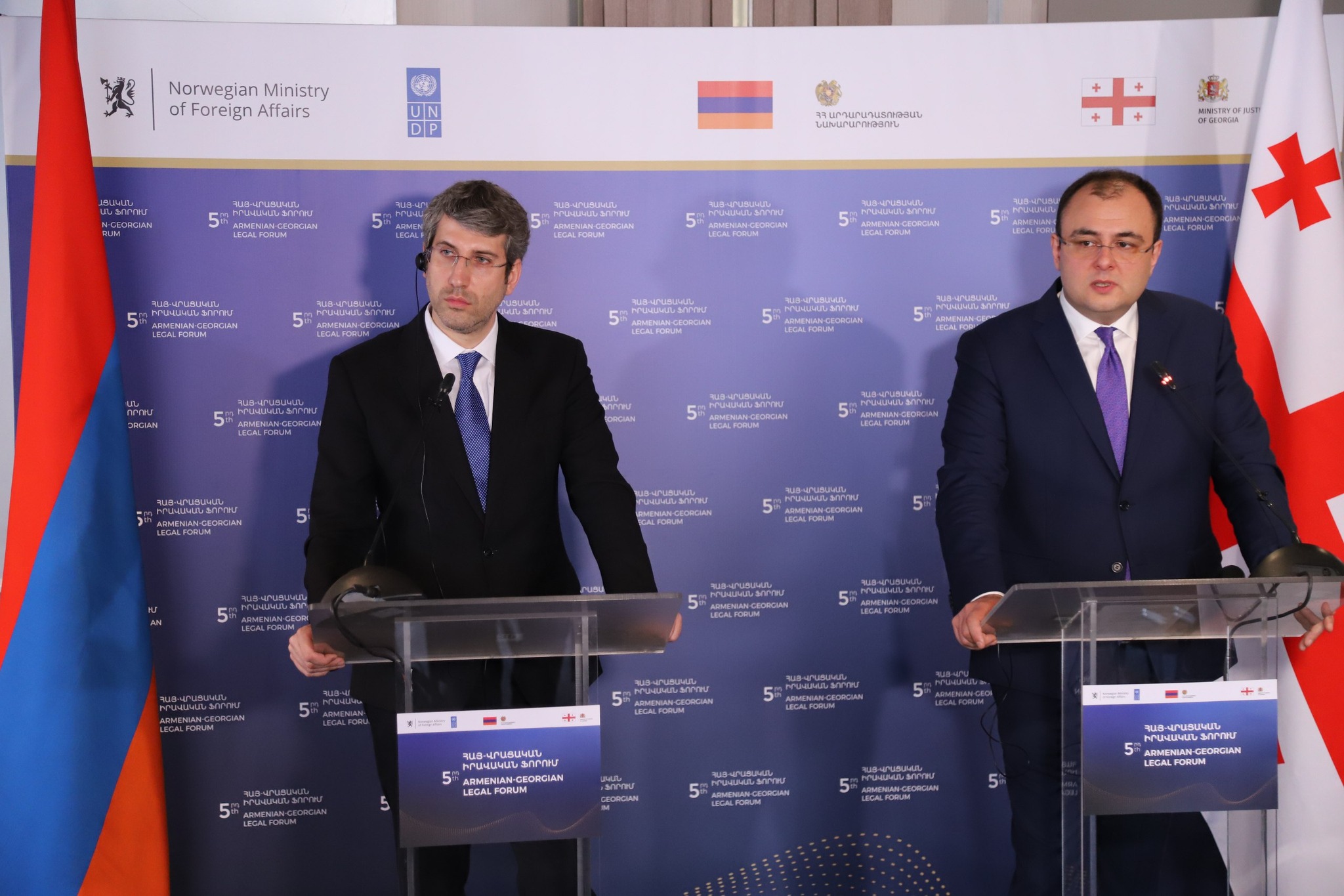 Համատեղ ասուլիսում Հայաստանի և Վրաստանի արդարադատության նախարարները պատասխանել են լրագրողների հարցերին