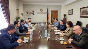 Քաղաքաշինության կոմիտեի նախագահը հանդիպել է Կառուցապատողների հայկական ասոցիացիայի խորհրդի անդամների հետ
