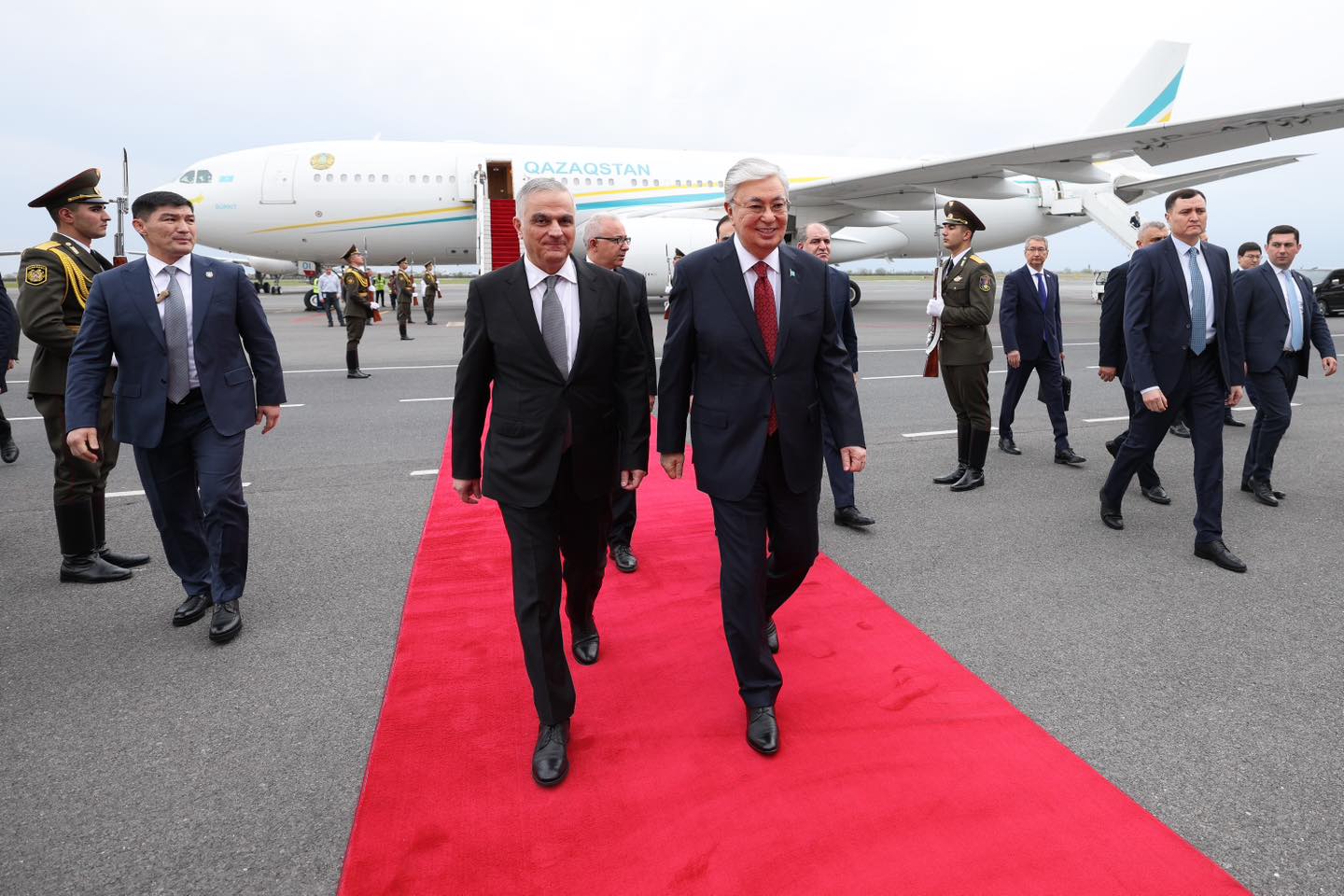 Փոխվարչապետ Մհեր Գրիգորյանը դիմավորել է Ղազախստանի Հանրապետության նախագահ Կասիմ-Ժոմարտ Տոկաևին