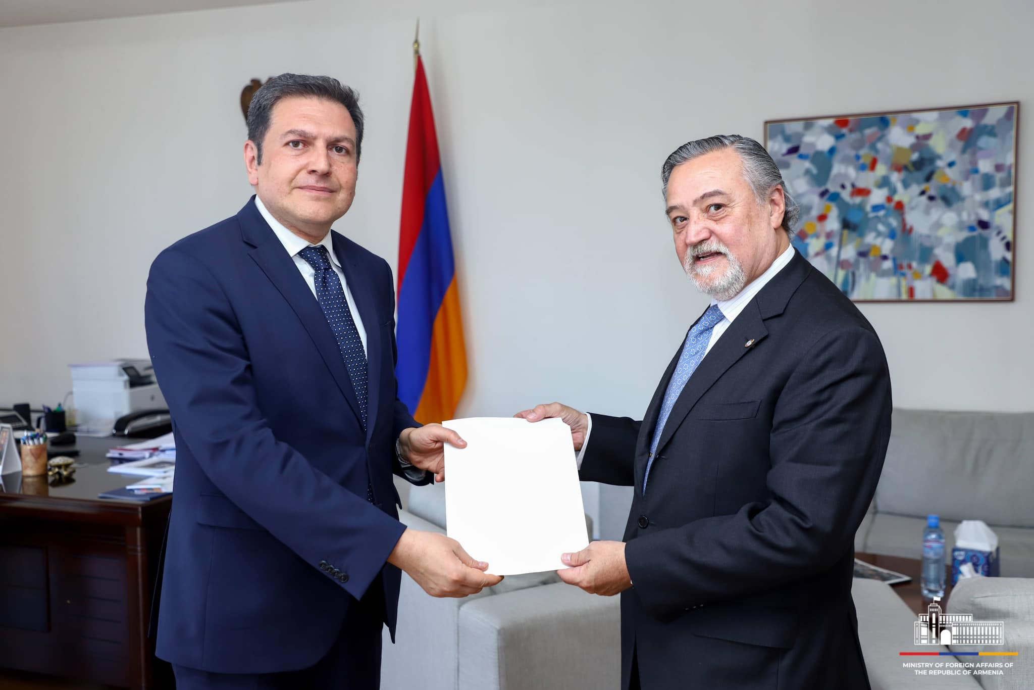 Արգենտինայի նորանշանակ դեսպանը հավատարմագրերի պատճենն է հանձնել ՀՀ ԱԳ նախարարի տեղակալին