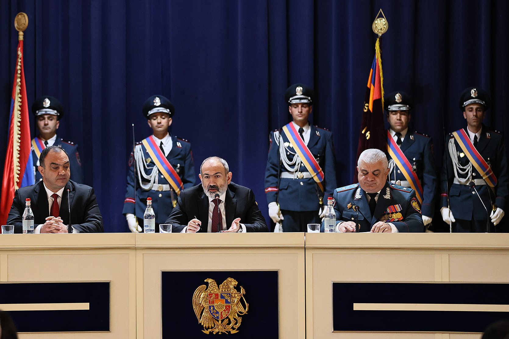 Ցանկանում ենք ՀՀ-ում կայացնել ինստիտուտներ և դրանց հիմքում դնել զարգացման շարունակական մեխանիզմներ. վարչապետը մասնակցել է Ոստիկանության օրվան նվիրված միջոցառմանը