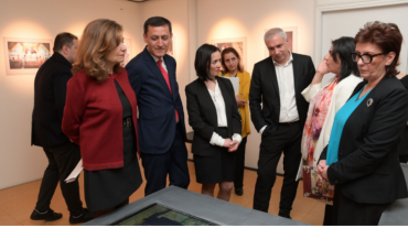 Կինոյի տաճար ինստալիացիա և լուսանկարչական ցուցահանդես. Փարաջանովի 100-ամյակի միջոցառումները ՅՈՒՆԵՍԿՕ-ում շարունակվում են
