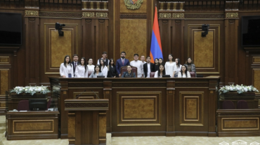 Սարգիս Խանդանյանը ուսանողներին է ներկայացրել Հայաստան-Ադրբեջան և Հայաստան-Թուրքիա հարաբերությունների կարգավորման գործընթացը