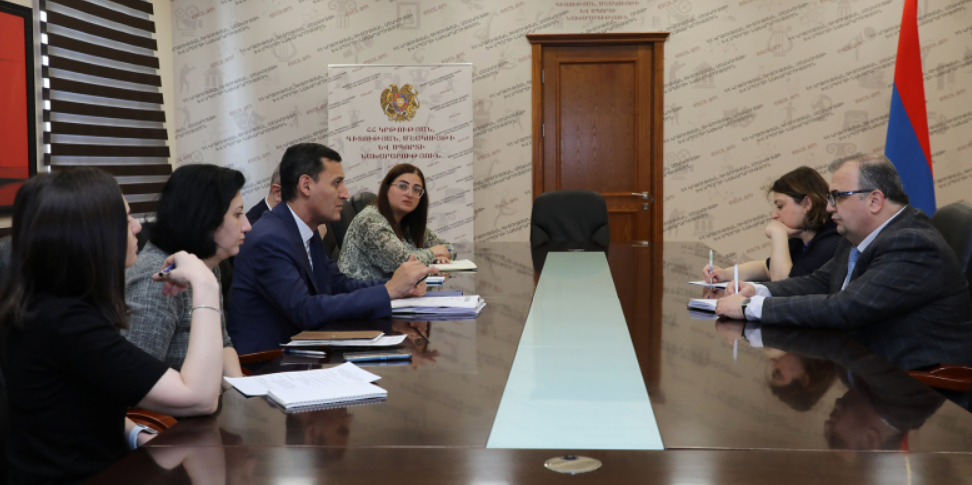 Քննարկվել են «Հայ երեխաների իրավունքների պաշտպանությունը հետպատերազմյան համատեքստում» ԵԽ ծրագրի մանրամասները