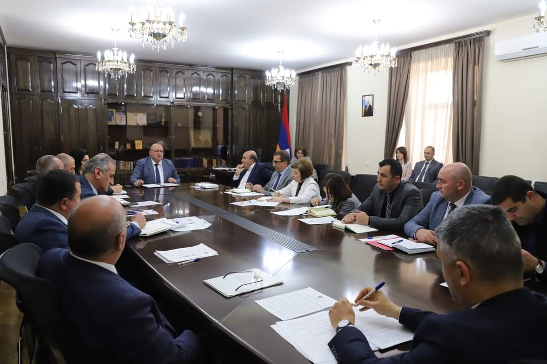Շիրակի մարզպետն անցկացրել է աշխատանքային խորհրդակցություն