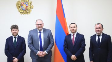 Մխիթար Հայրապետյանն ընդունել է Ֆրանսիայի պատվիրակությանը