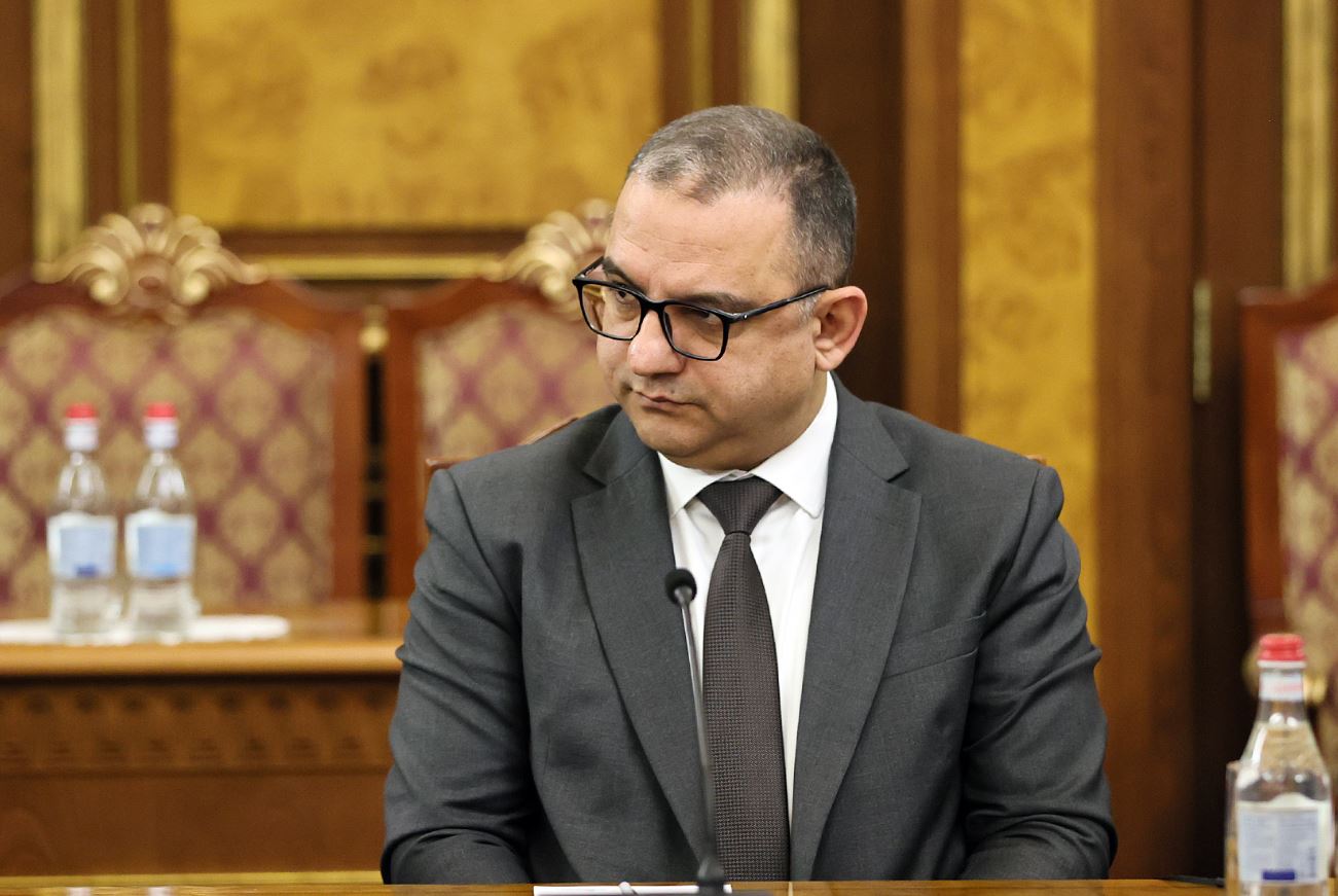 Փոխվարչապետը նոր մանրամասներ ներկայացրեց ԼՂ-ից բռնի տեղահանվածների համար բնակարանային ապահովման ծրագրից