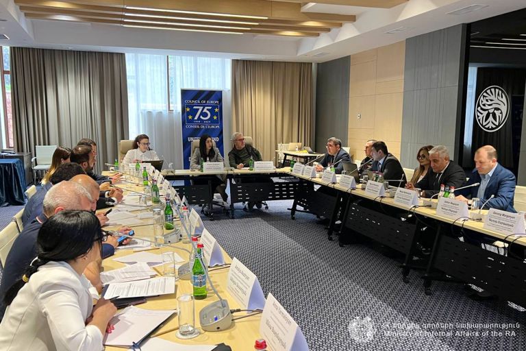 Շարունակվում է ԵԽ աջակցությամբ «Ոստիկանության գվարդիայի մասին» օրենքի նախագծի քննարկմանը նվիրված ՆԳՆ-ԱԺ երկօրյա աշխատաժողովը