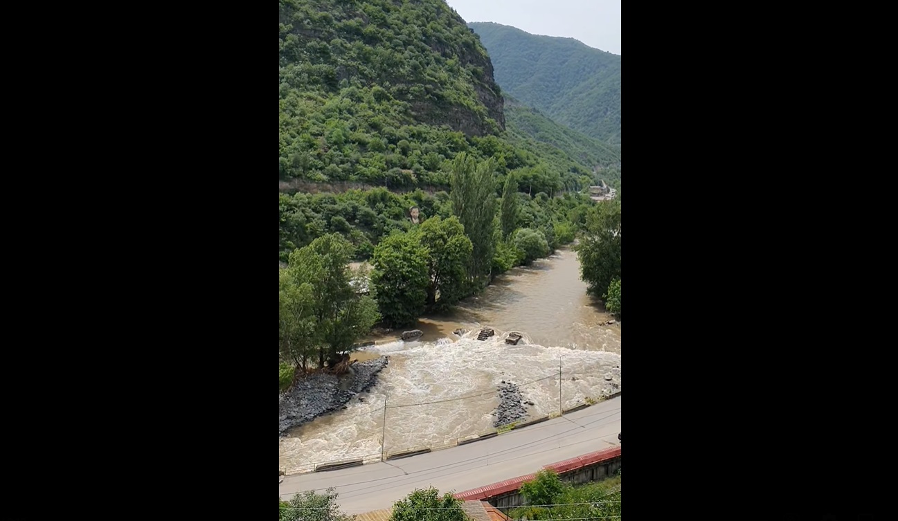 Վերջին 5 օրում Դեբեդի մակարդակը նվազել է շուրջ 2 մետրով. Արեն Մկրտչյան
