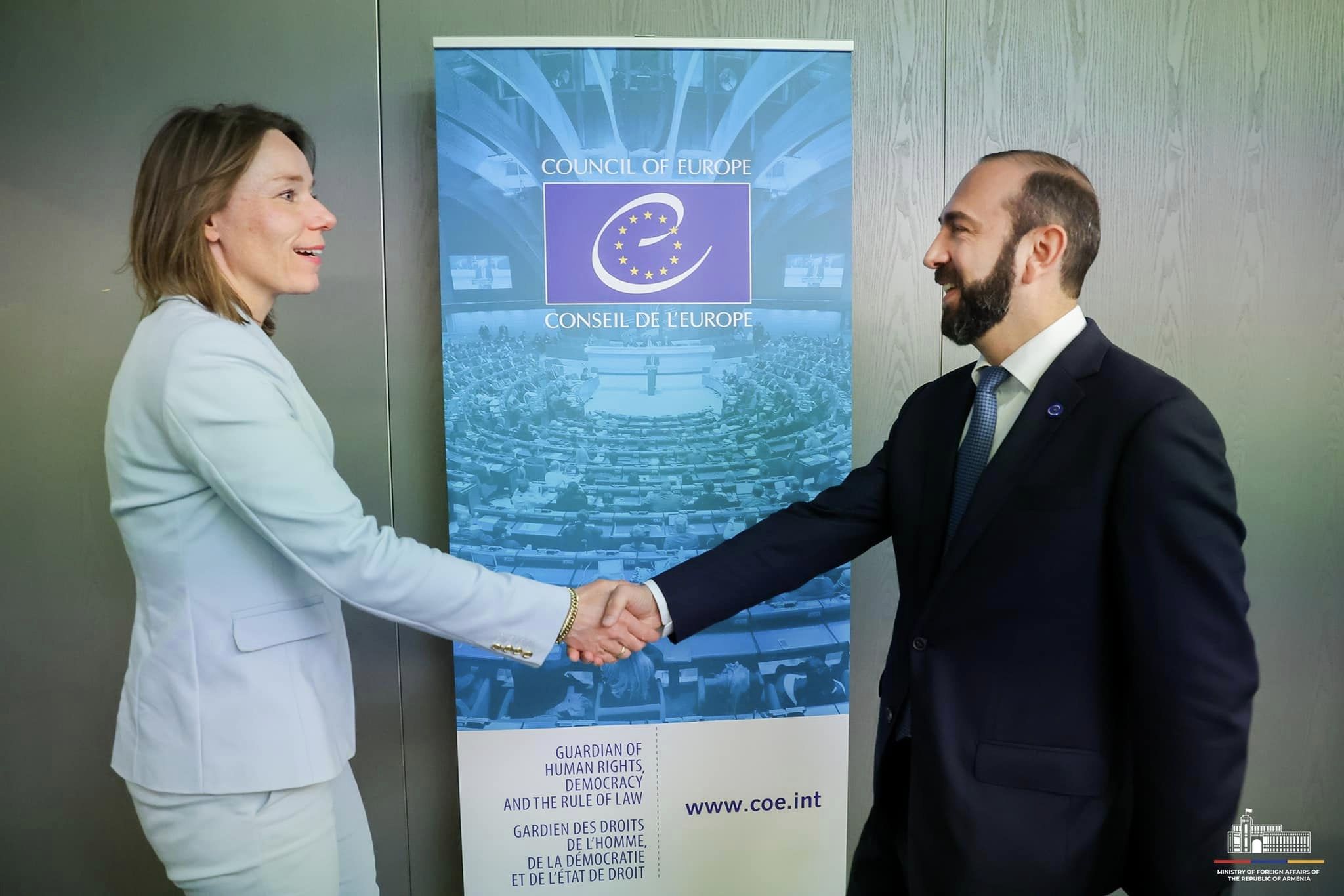 Արարատ Միրզոյանը հանդիպում է ունեցել Նիդերլանդների ԱԳ նախարար Հանկը Բրաունս Սլոտի հետ