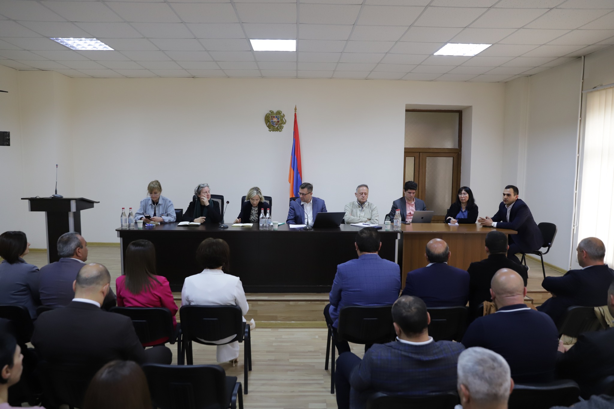 Շիրակի մարզպետի աշխատակազմում տեղի է ունեցել հանդիպում ՄԱԿ-ի Եվրոպական տնտեսական հանձնաժողովի պատվիրակության ներկայացուցիչների մասնակցությամբ
