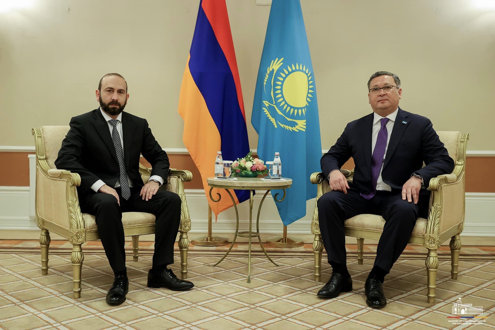 ՀՀ ԱԳ նախարար Արարատ Միրզոյանը հանդիպում է ունեցել Ղազախստանի փոխվարչապետի հետ