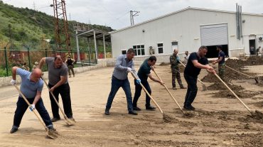 ՇՄ «Էկոպարեկային ծառայության» և «Հայանտառ» ՊՈԱԿ-ի ներկայացուցիչները մասնակցում են հեղեղումների պատճառով առաջացած արտակարգ իրավիճակի հետևանքների վերացման աշխատանքներին