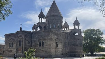 Բագրատ Սրբազանի եպիսկոպոսական կարգը պահպանվում է, դադարեցված է նրա եկեղեցական և վարչական ծառայությունը․ Մայր Աթոռ