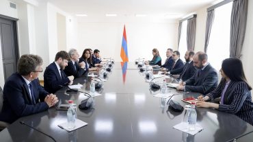 Արարատ Միրզոյանն ընդունել է Ֆրանսիայի Օ-դը-Սեն դեպարտամենտի նախագահ Ժորժ Սիֆրեդիի գլխավորած պատվիրակությանը
