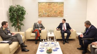 Սուրեն Պապիկյանը ԵՄ ռազմական կոմիտեի նախագահի հետ քննարկել է պաշտպանության ոլորտում Հայաստան-ԵՄ համագործակցությանն առնչվող հարցեր