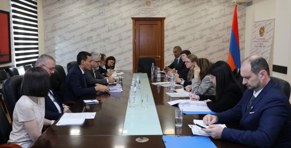 Վենետիկի հանձնաժողովի ներկայացուցիչների հետ քննարկվել է «Ազգային փոքրամասնությունների մասին» օրենքի նախագիծը