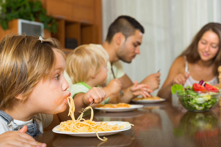 Էնդոկրինոլոգը ցրել է երեխաների սննդի մասին հիմնական առասպելները