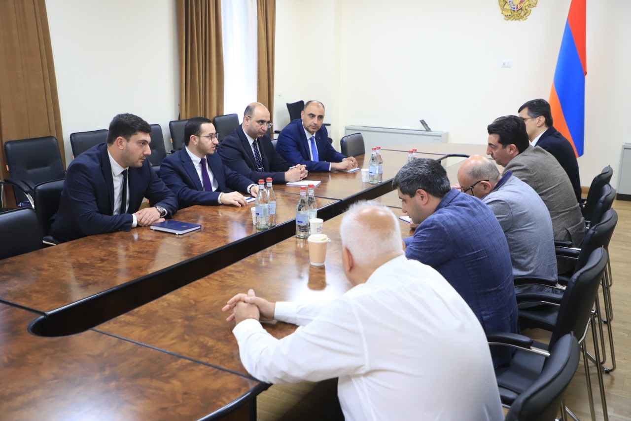 Մխիթար Հայրապետյանը ընդունել է կապի հայաստանյան օպերատորների ներկայացուցիչներին